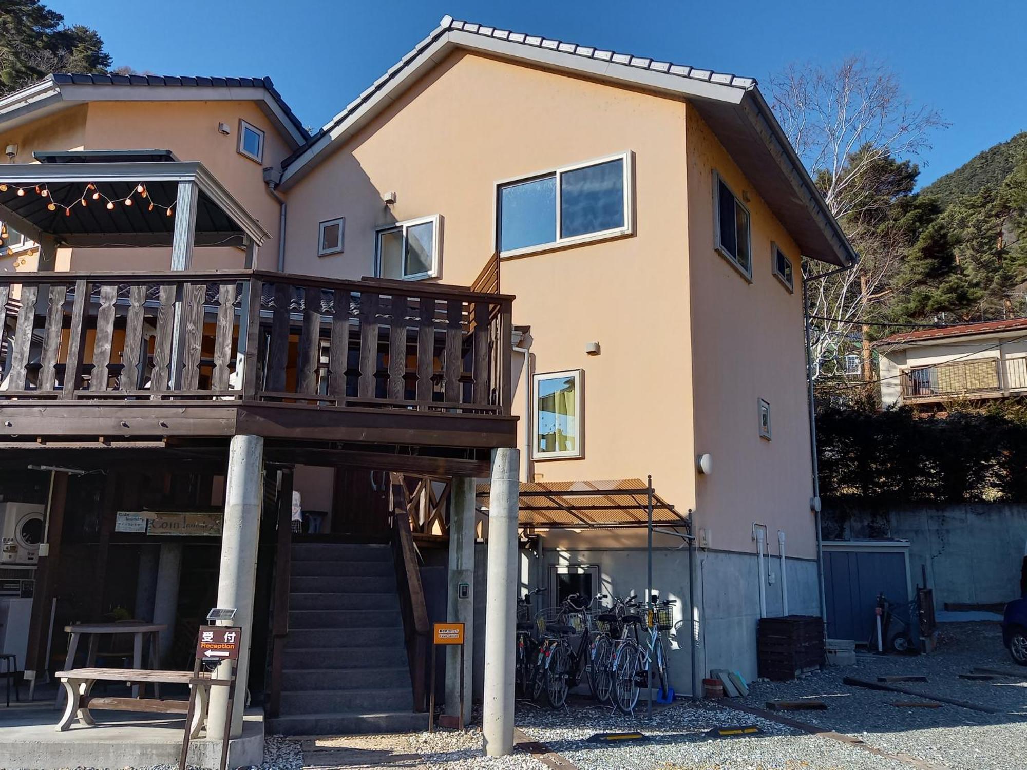 橙色小屋旅馆 富士河口湖 外观 照片